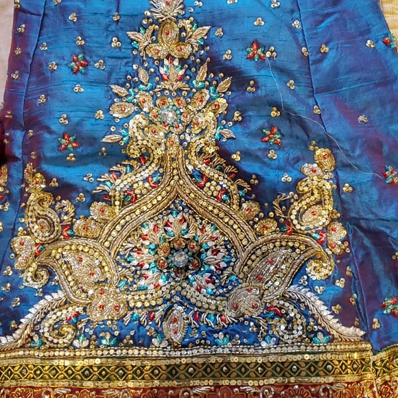 UtsavFashion Blue Raw Silk Lengha Choli w/Dupatta - Picture 7 of 12